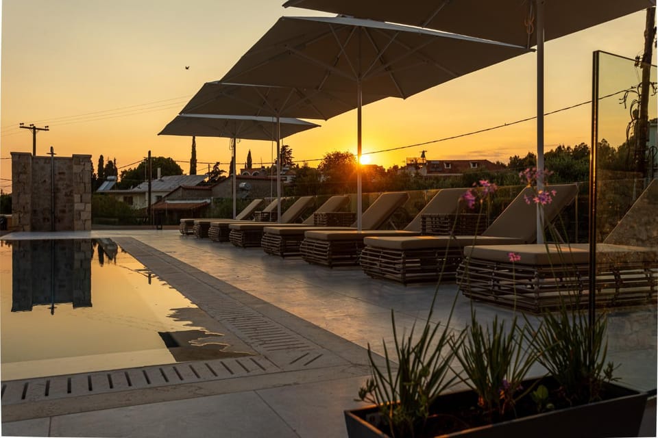 Pool view, Swimming pool, Sunset, sunbed