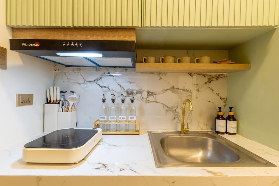 Kitchen or kitchenette