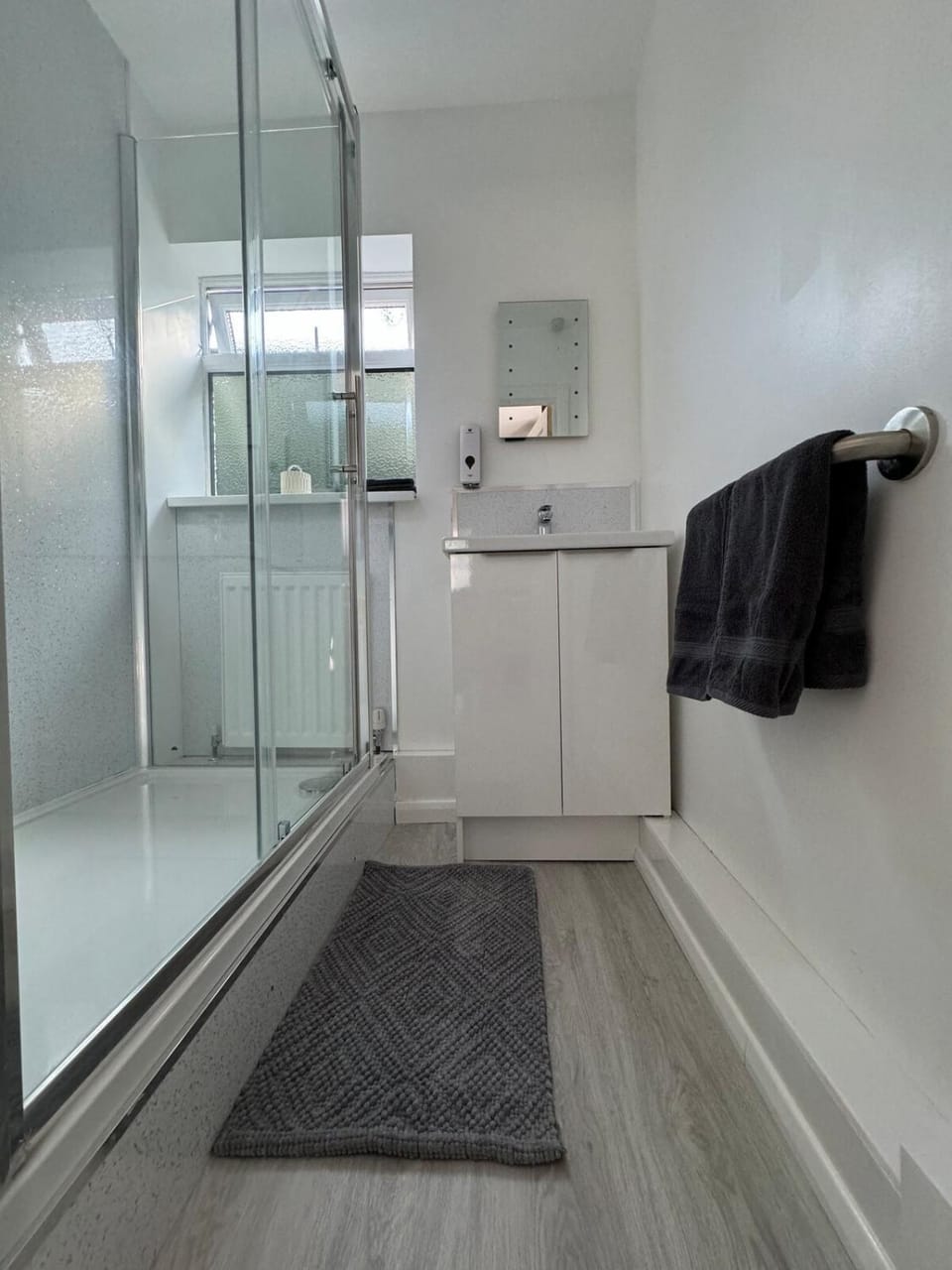 Lake View Lincoln Apartment in Lincoln