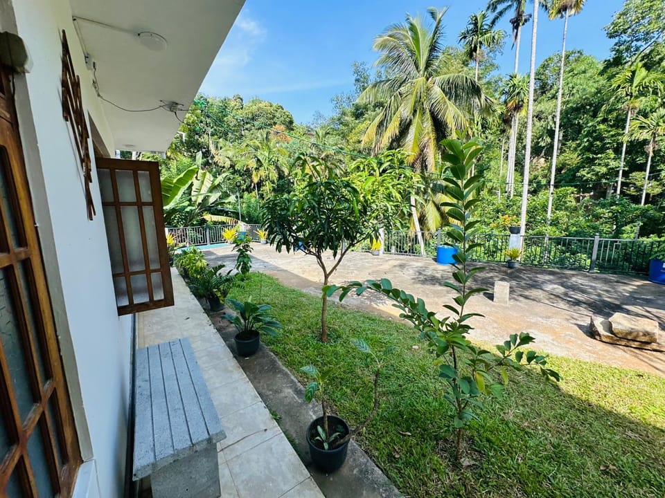 Day, Garden, View (from property/room), Balcony/Terrace, Seating area, Garden view