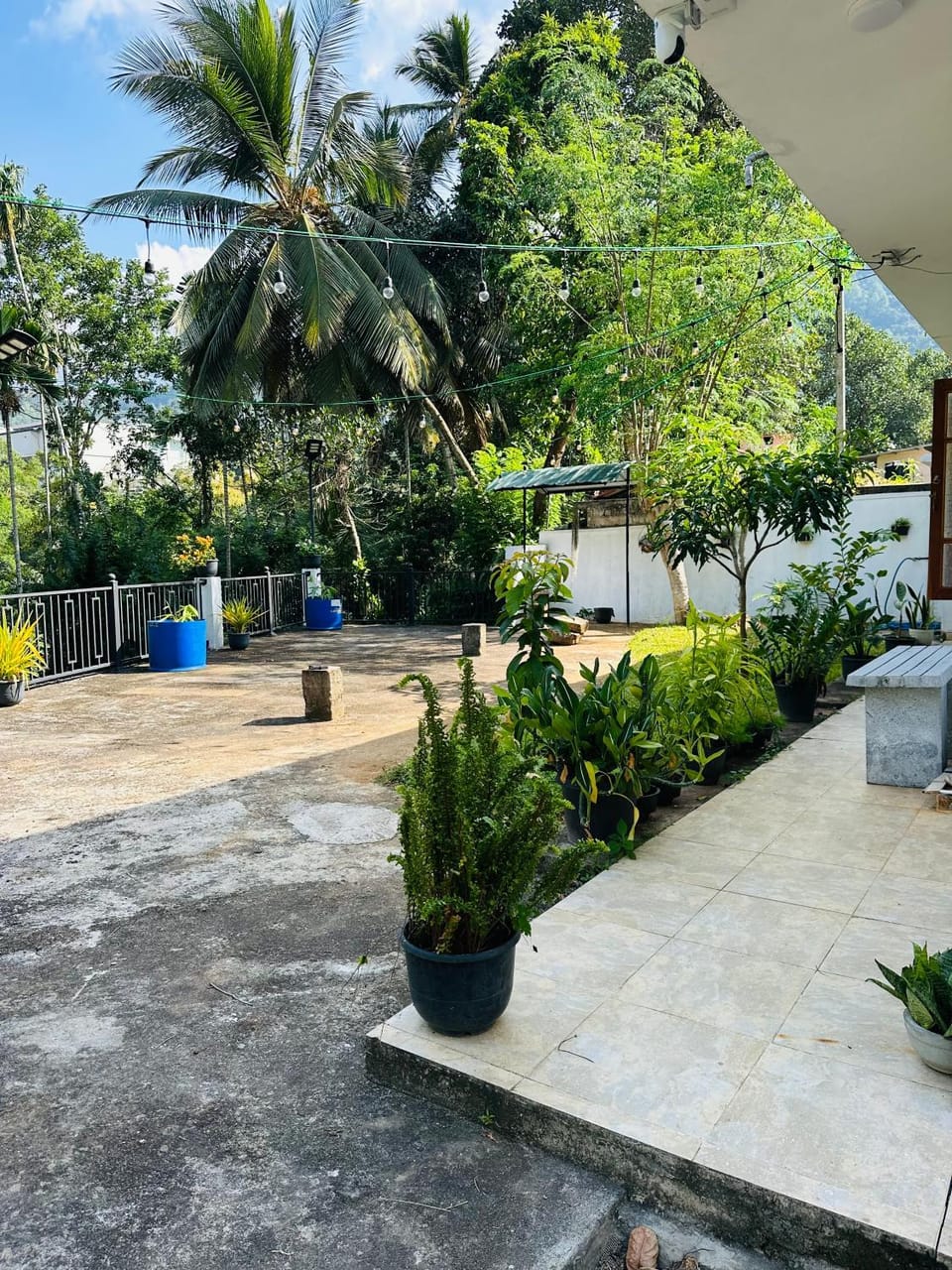 Ceylon Chill Bunks Hostel in Kandy