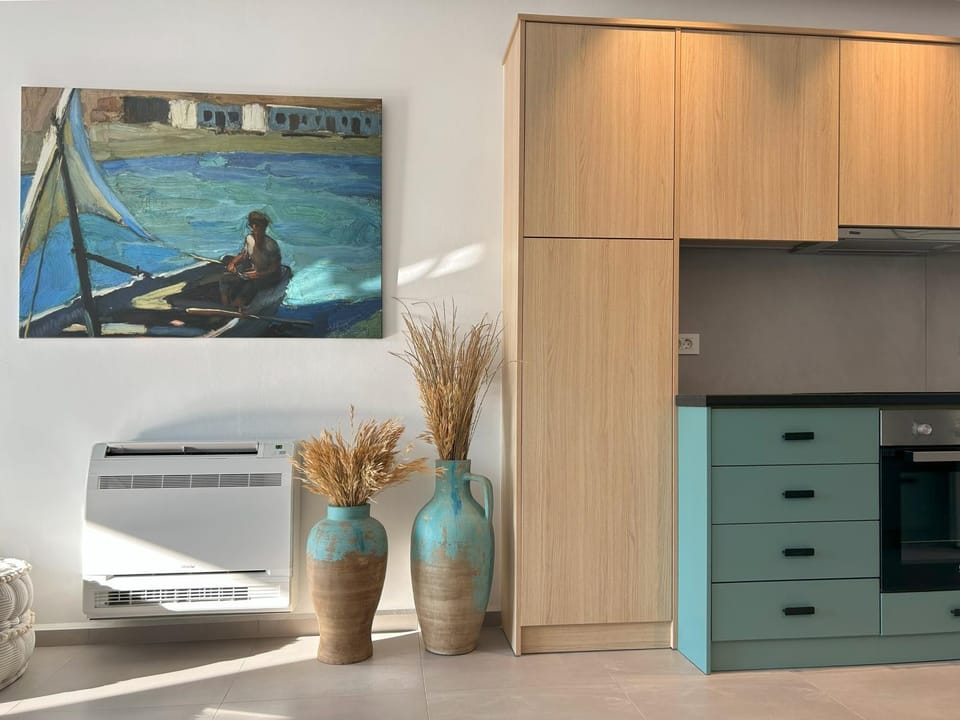 Kitchen or kitchenette, stove