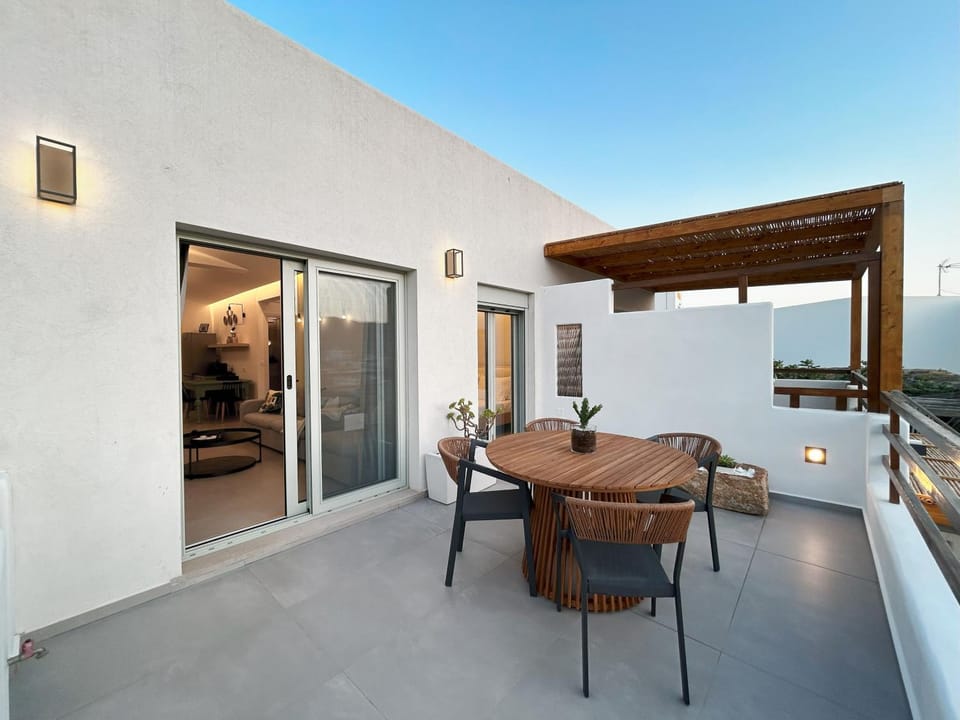 Day, Natural landscape, View (from property/room), Balcony/Terrace