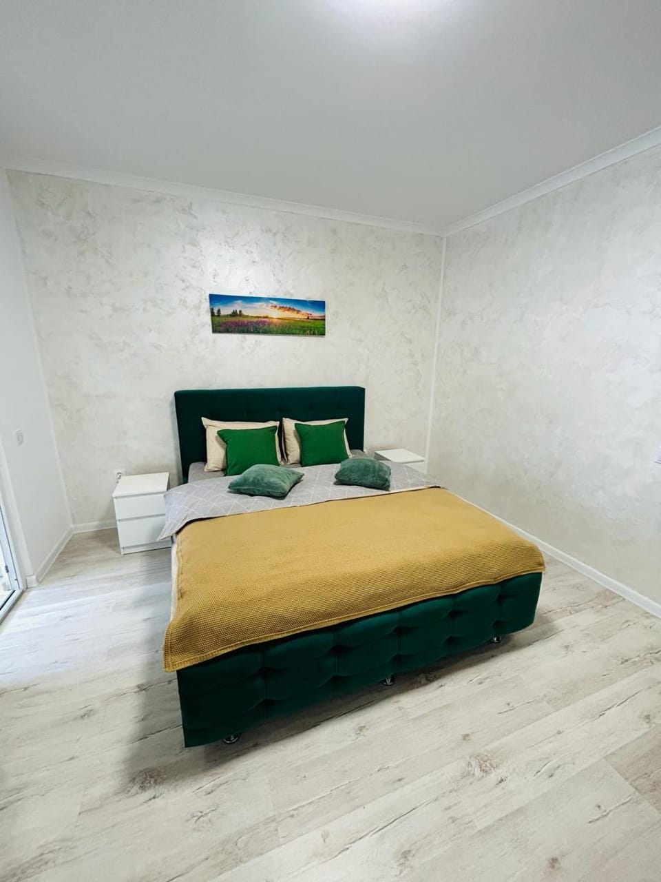 Modern & Cozy Studio with Balcony Apartment in Romania