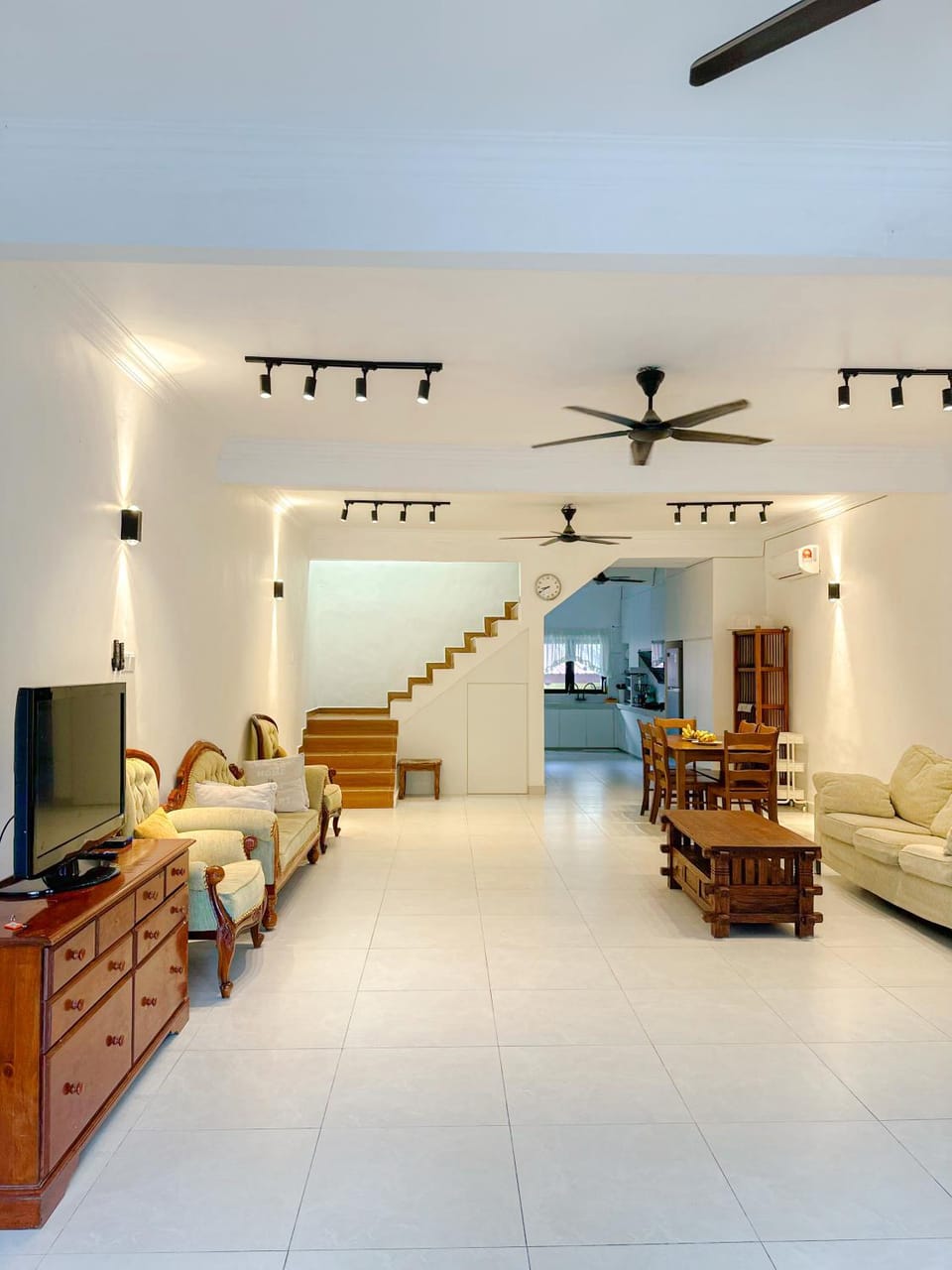 Communal lounge/ TV room, TV and multimedia, Living room