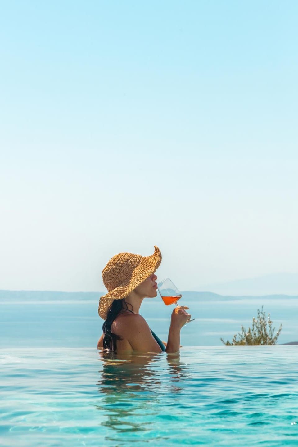 Day, People, Natural landscape, Pool view, Sea view, Swimming pool