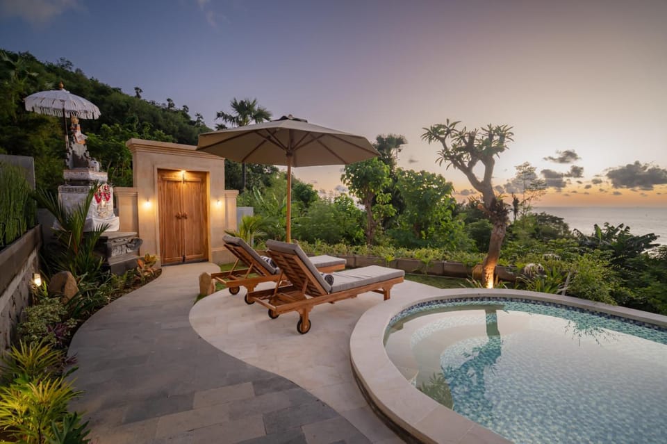 Pool view, Swimming pool, Sunset, sunbed