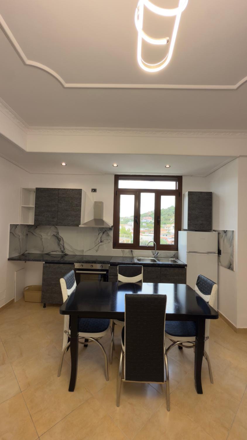Kitchen or kitchenette, Dining area, Breakfast