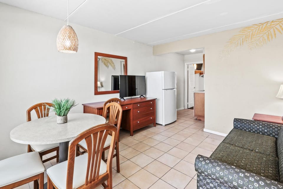 Waikiki Oceanfront Resort Motel in Wildwood Crest