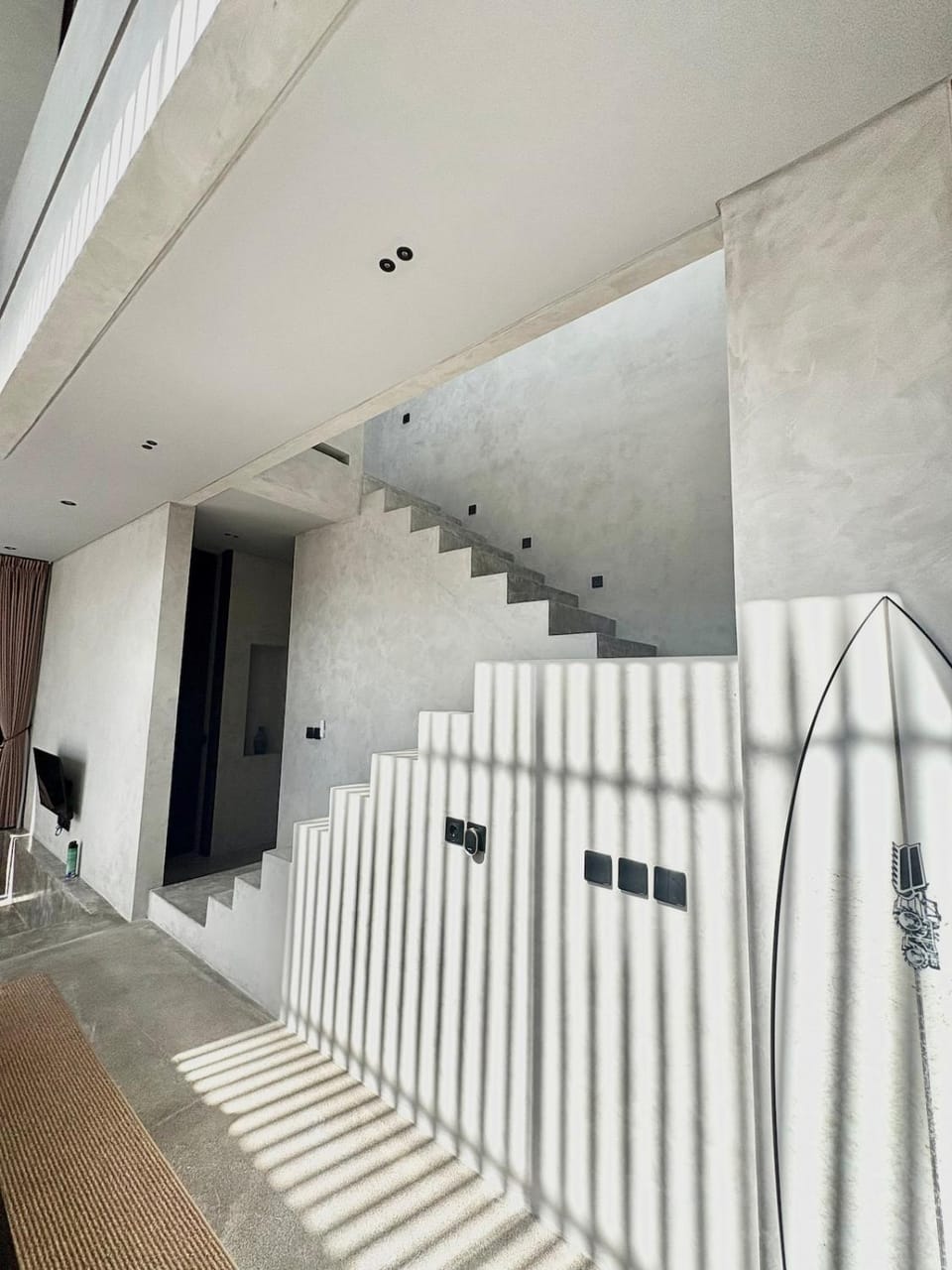 2BR Private Pool Villa in Pererenan with Workspace, 5 minutes Ride to the Beach, Walk to Surya Gym Villa in North Kuta