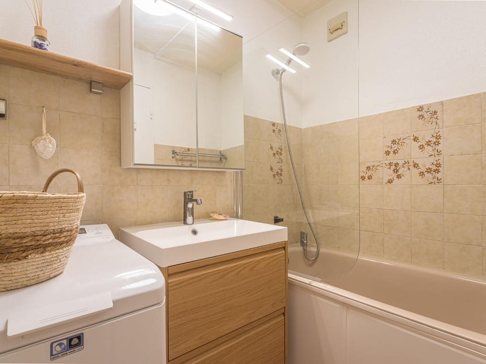 Apartment Brise Marine by Interhome Apartment in Bormes-les-Mimosas