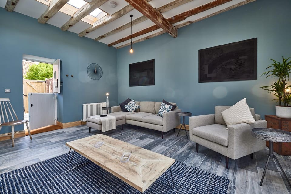 Spacious One Bedroom Coach House in Cley Norfolk Apartment in North Norfolk District