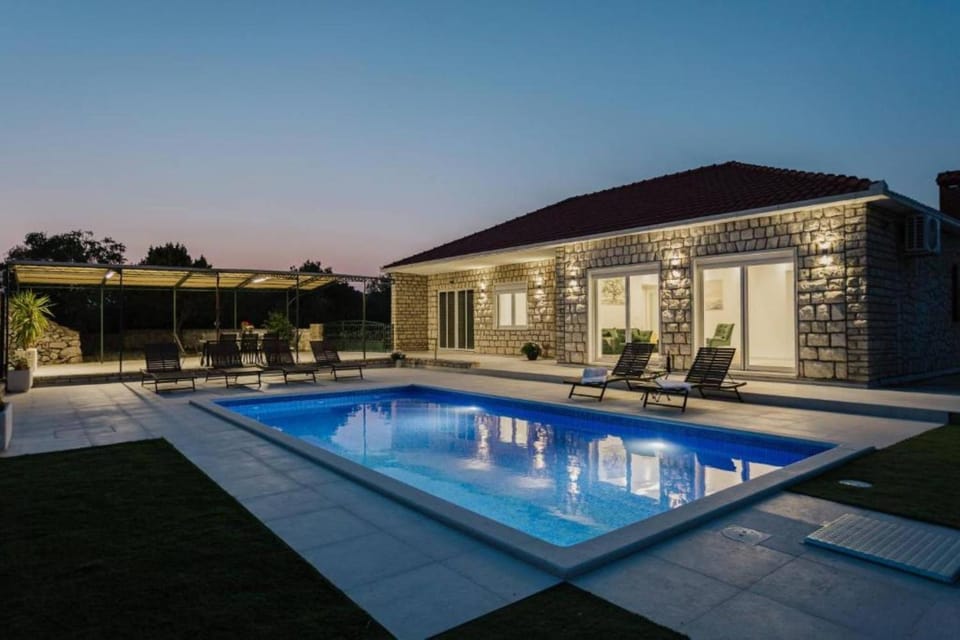 Villa Verde Villa in Šibenik-Knin County, Croatia