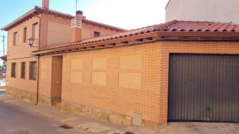 Casa Rural Villa Ribatejada House in Community of Madrid