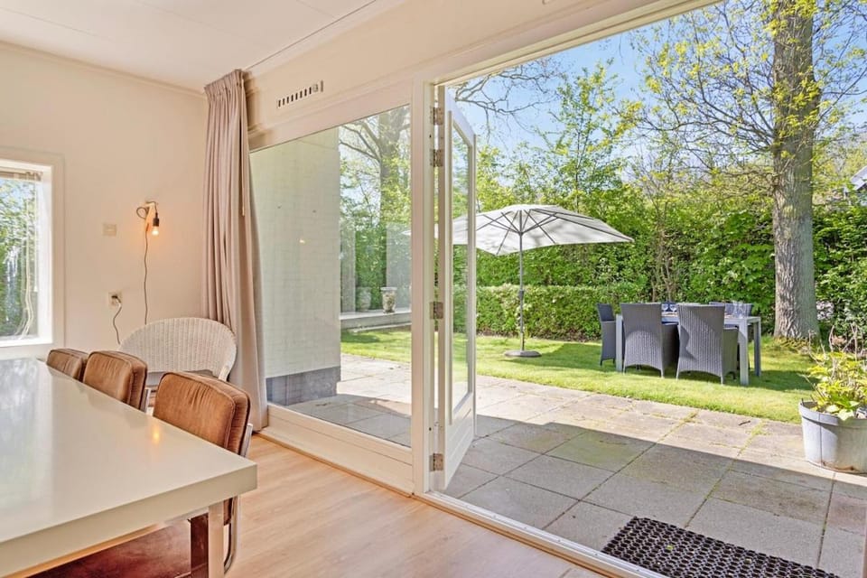 Dining area, Garden view