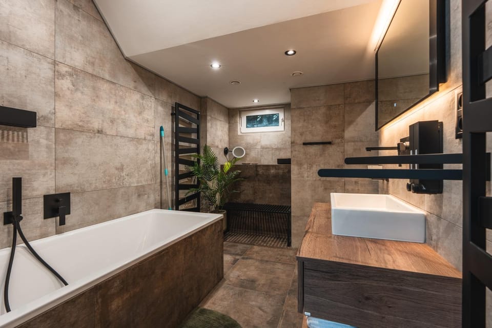 Bathroom, Bath