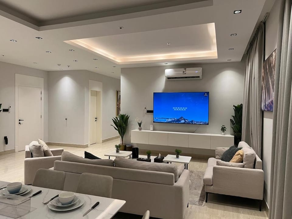 Communal lounge/ TV room, Living room, Seating area, Evening entertainment, air conditioner