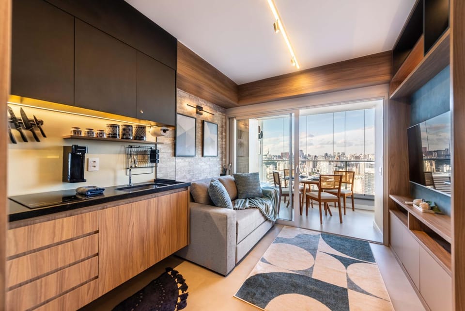 Kitchen or kitchenette, Seating area, Dining area