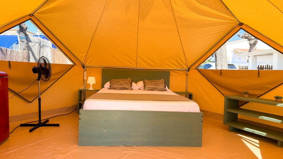 Camping Costa Dorada Campground/ 
RV Resort in Maresme