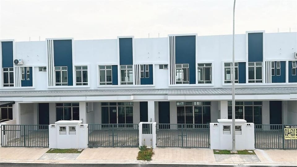 2 Bedroom Townhouse Homestay In Bandar Dato Onn House in Pahang, Malaysia