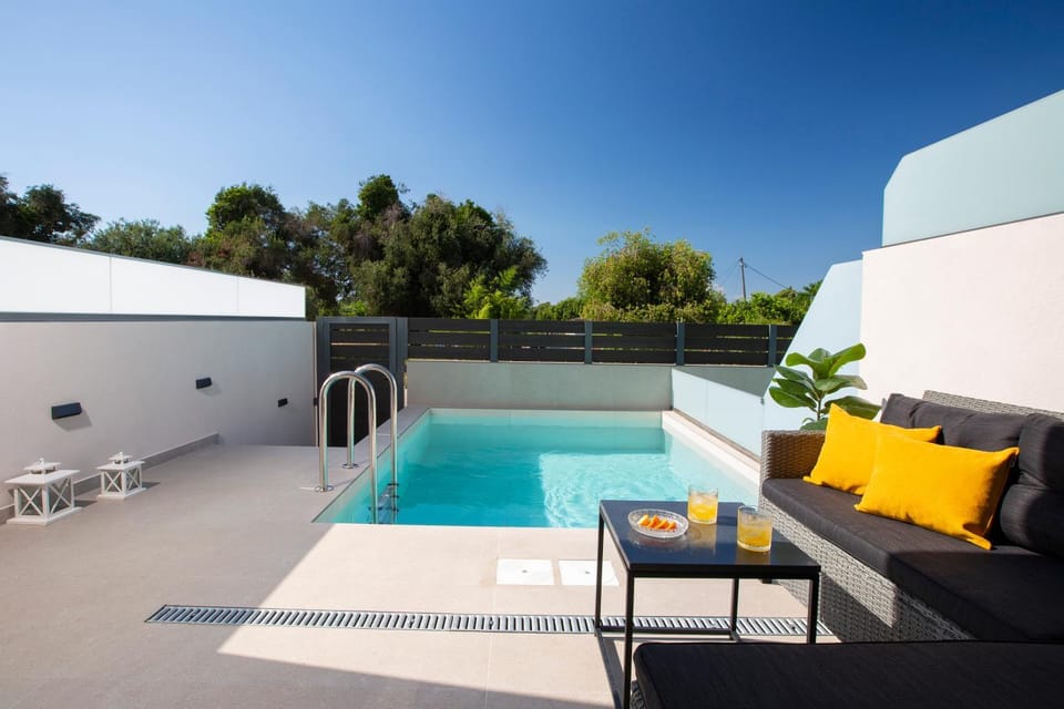 Day, Balcony/Terrace, Pool view, Swimming pool