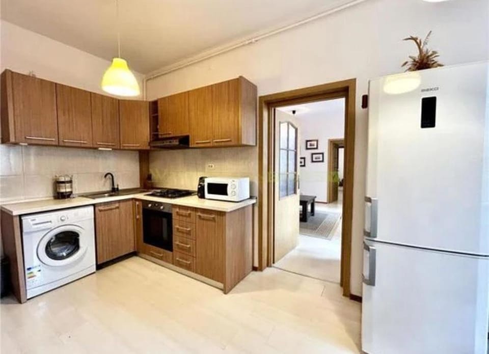 Spacious apartment in the historic center Brasov Apartment in Brasov