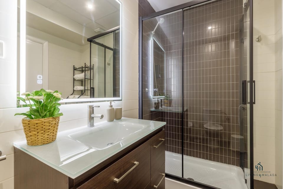 Shower, Bathroom, towels