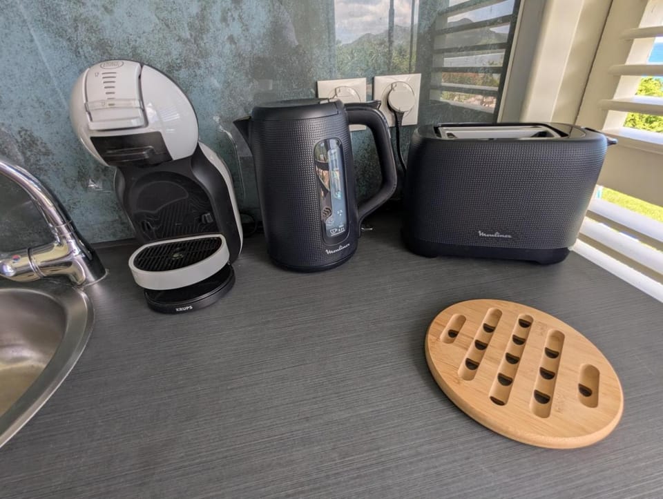 Coffee/tea facilities, Kitchen or kitchenette, toaster
