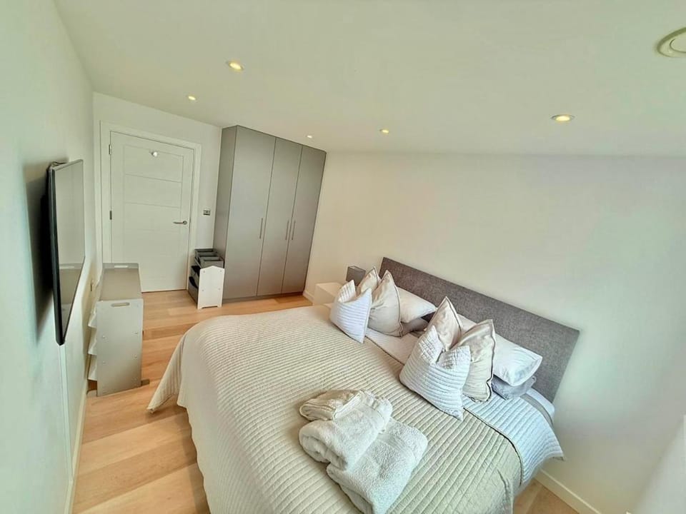 The Lookout-Sea Views-Balcony-Free parking Apartment in Ramsgate