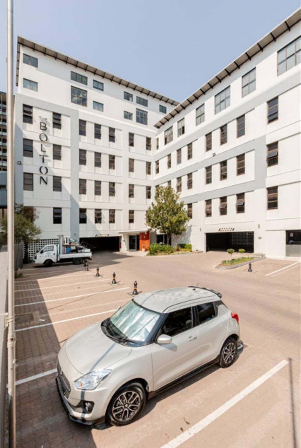 Home away from home - Rosebank Apartment in Johannesburg