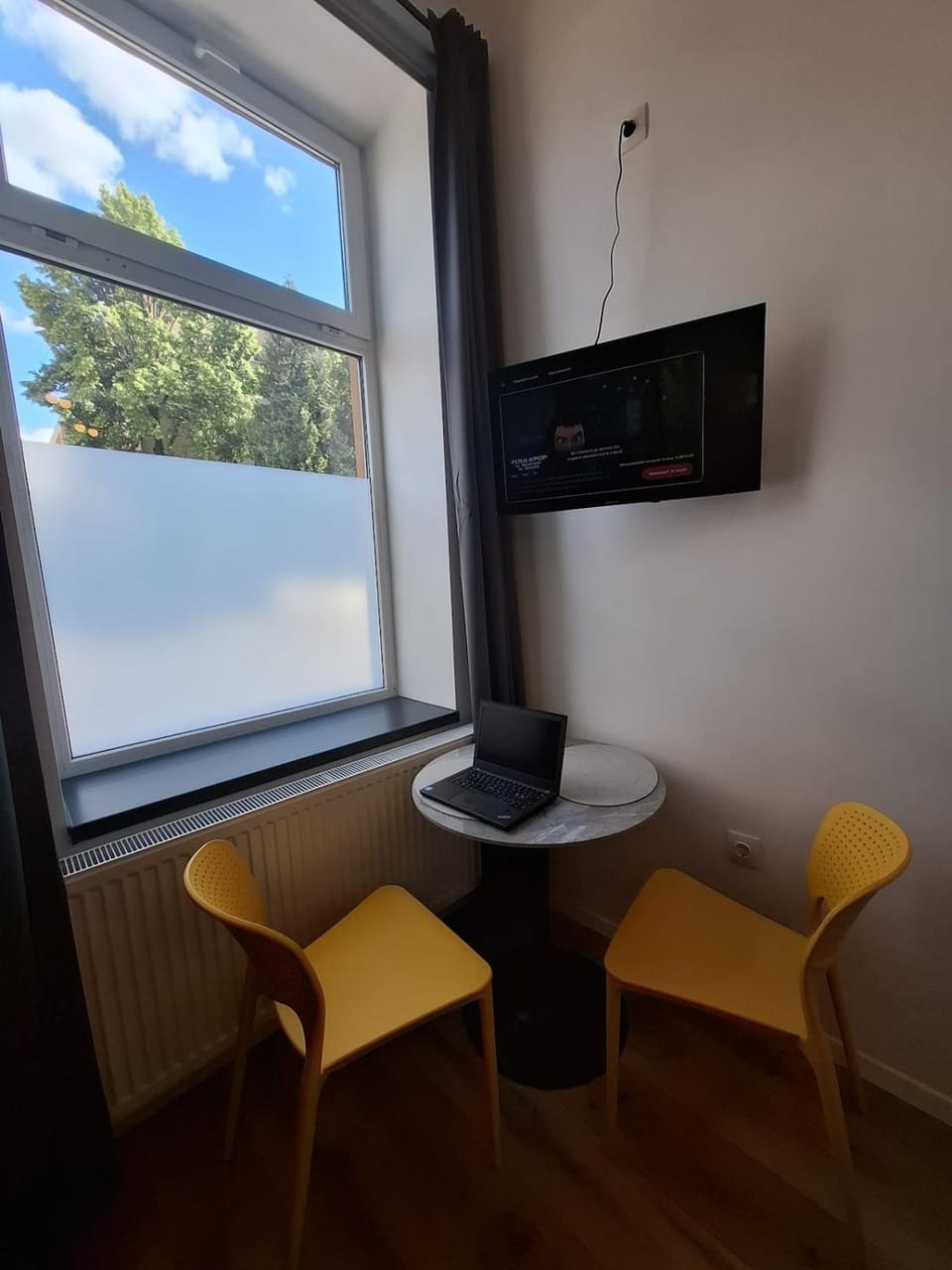 Tiny Urban Escape Apartment in Brasov