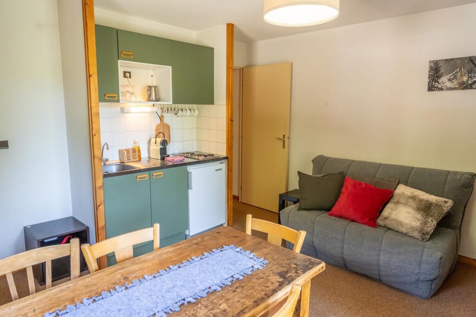 Living room, kitchen