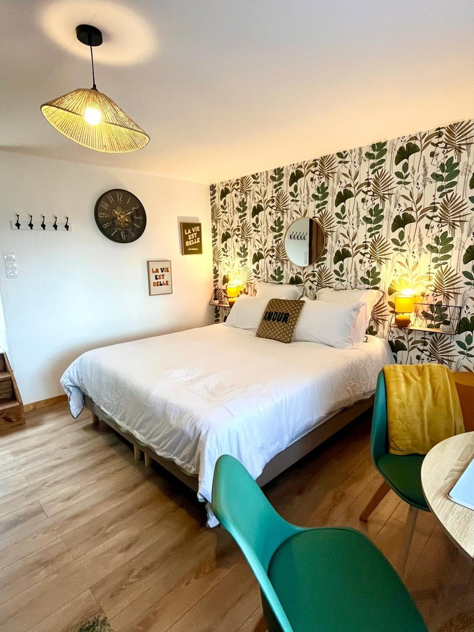 Bed, Bedroom