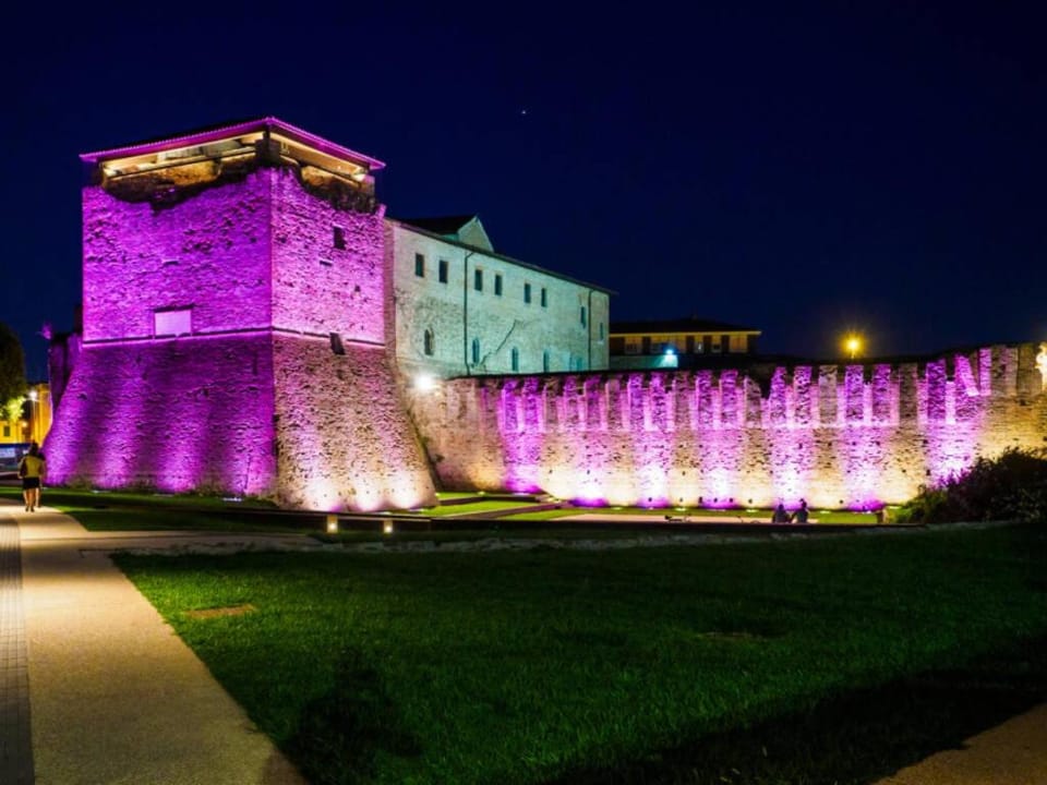 Nearby landmark, Night, Natural landscape, Landmark view