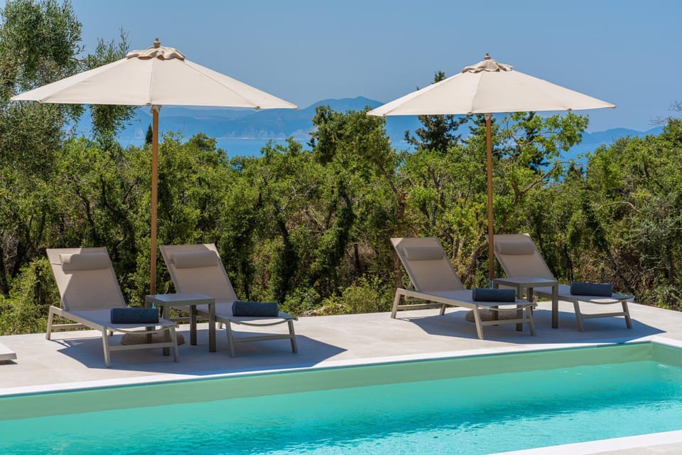 Natural landscape, Garden, Garden view, Pool view, Sea view, Swimming pool, sunbed