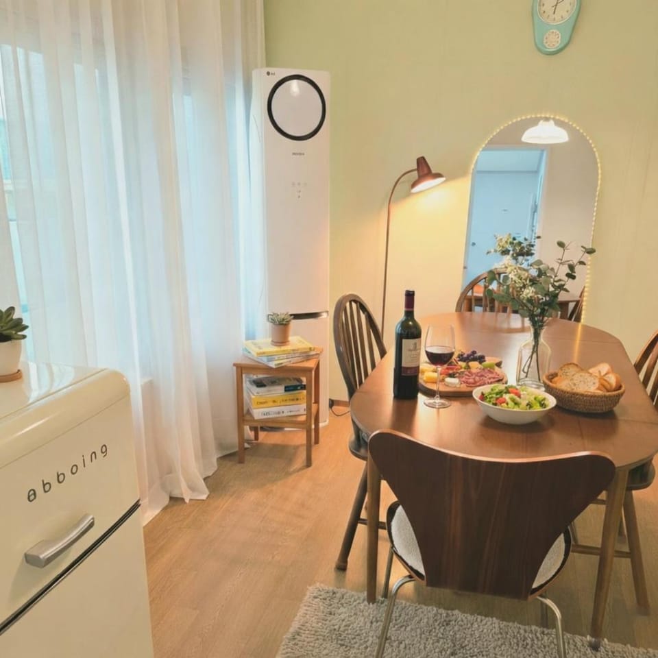 House Andante Gwangalli Beach Apartment in Busan