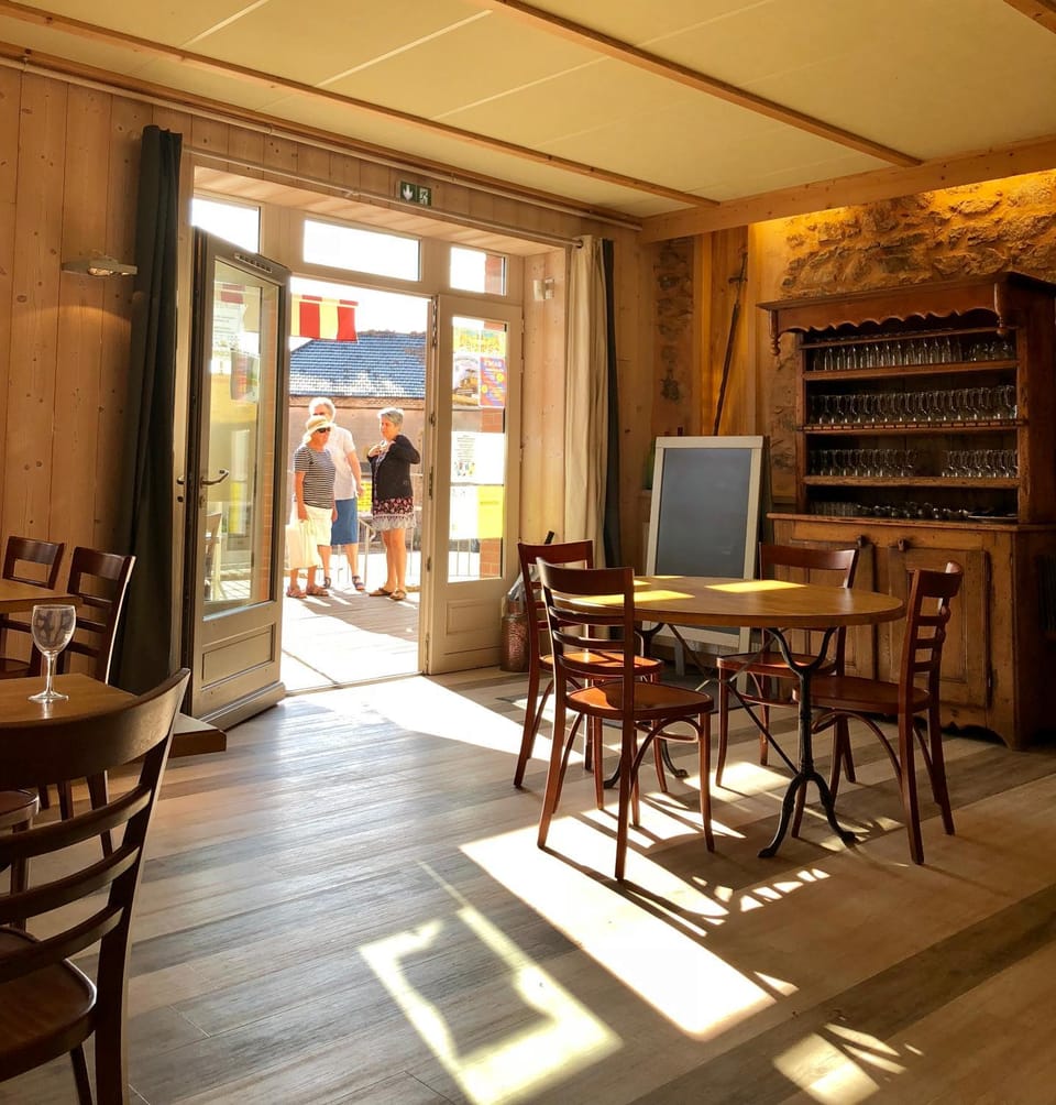 Lobby or reception, On site