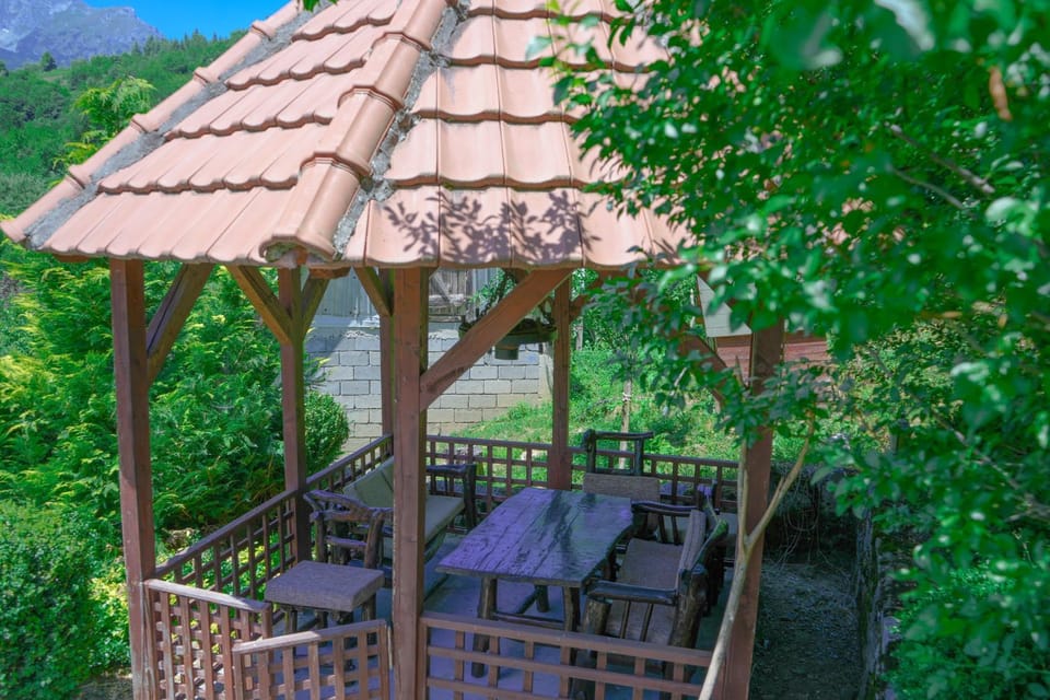 Natural landscape, Garden