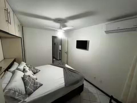 Bed, Photo of the whole room, Bedroom, wardrobe, air conditioner