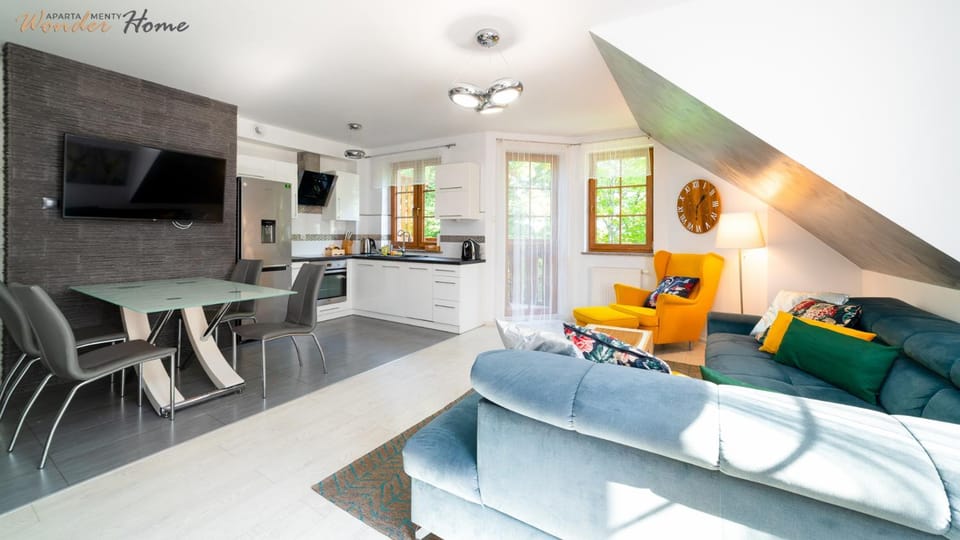 TV and multimedia, Kitchen or kitchenette, Living room, Seating area, Dining area, Evening entertainment, oven, pet friendly, stove