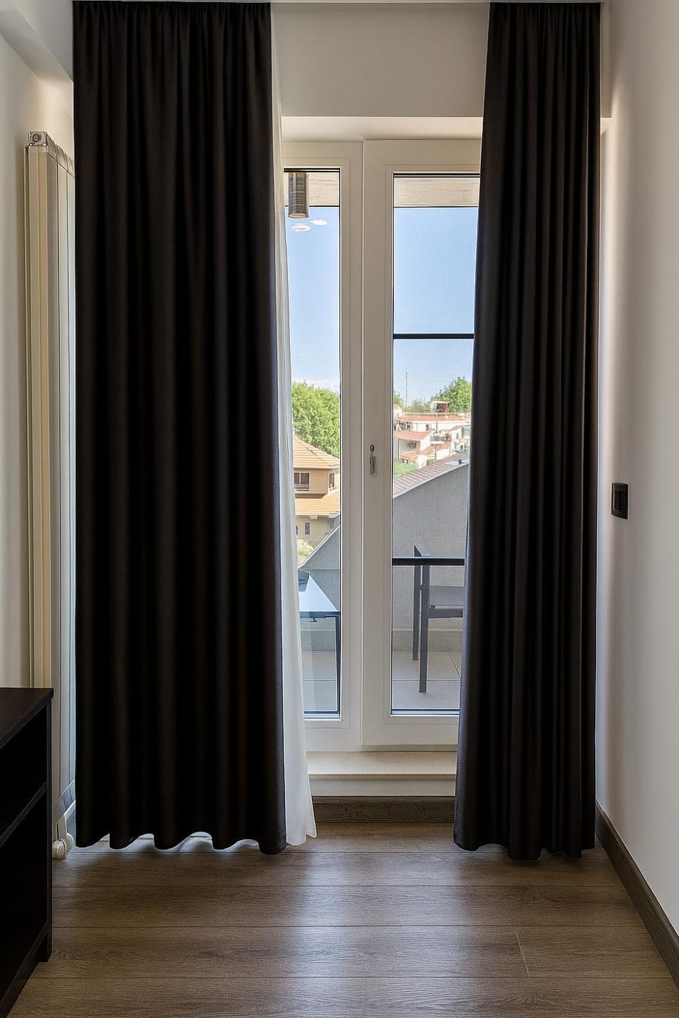 View (from property/room), Balcony/Terrace, Bedroom
