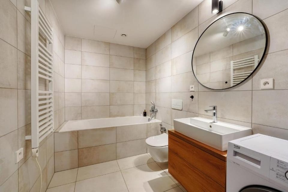 Toilet, Bathroom, Bath