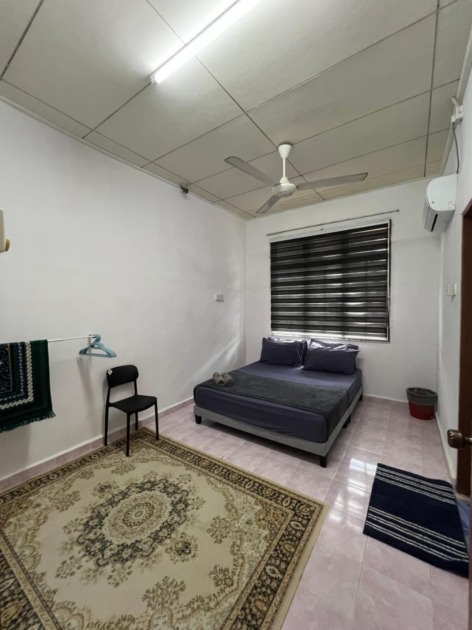 Bed, Bedroom, air conditioner