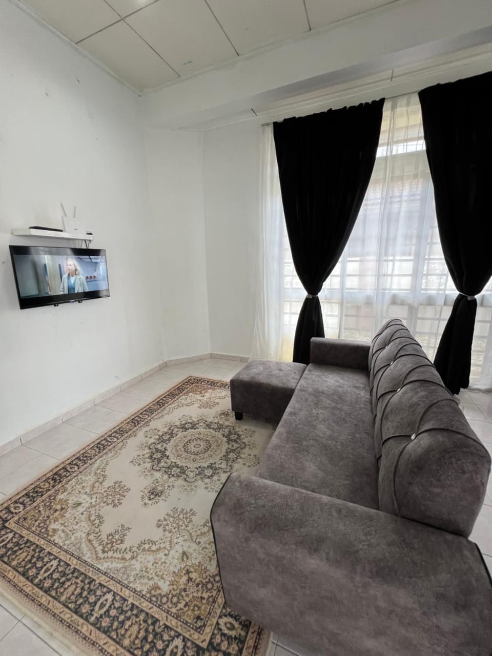 TV and multimedia, Seating area