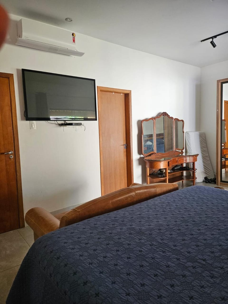 TV and multimedia, Photo of the whole room