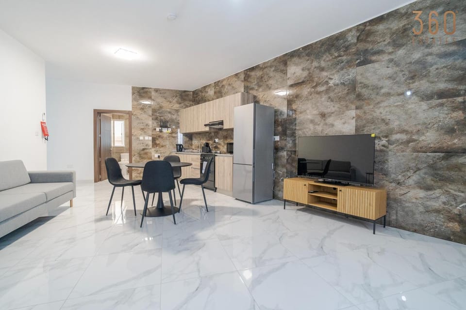 Communal lounge/ TV room, TV and multimedia, Kitchen or kitchenette, Seating area, Dining area, Evening entertainment, minibar