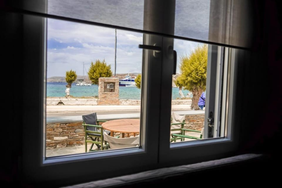 Luxury Central Beach House House in Kea-Kythnos