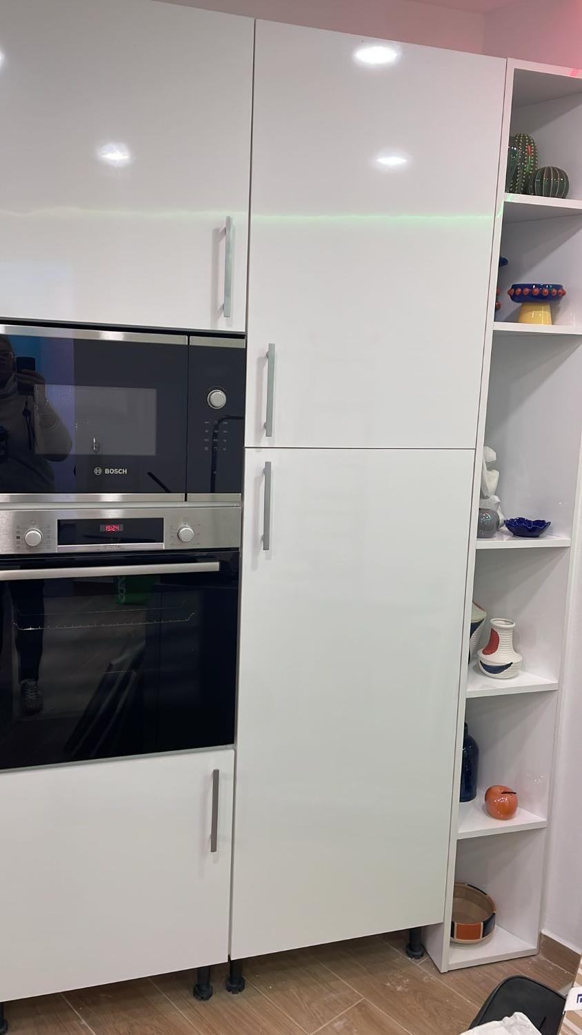 Kitchen or kitchenette, Decorative detail