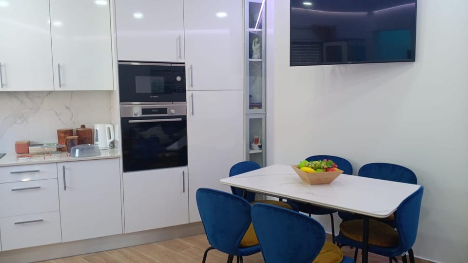 Communal kitchen, kitchen