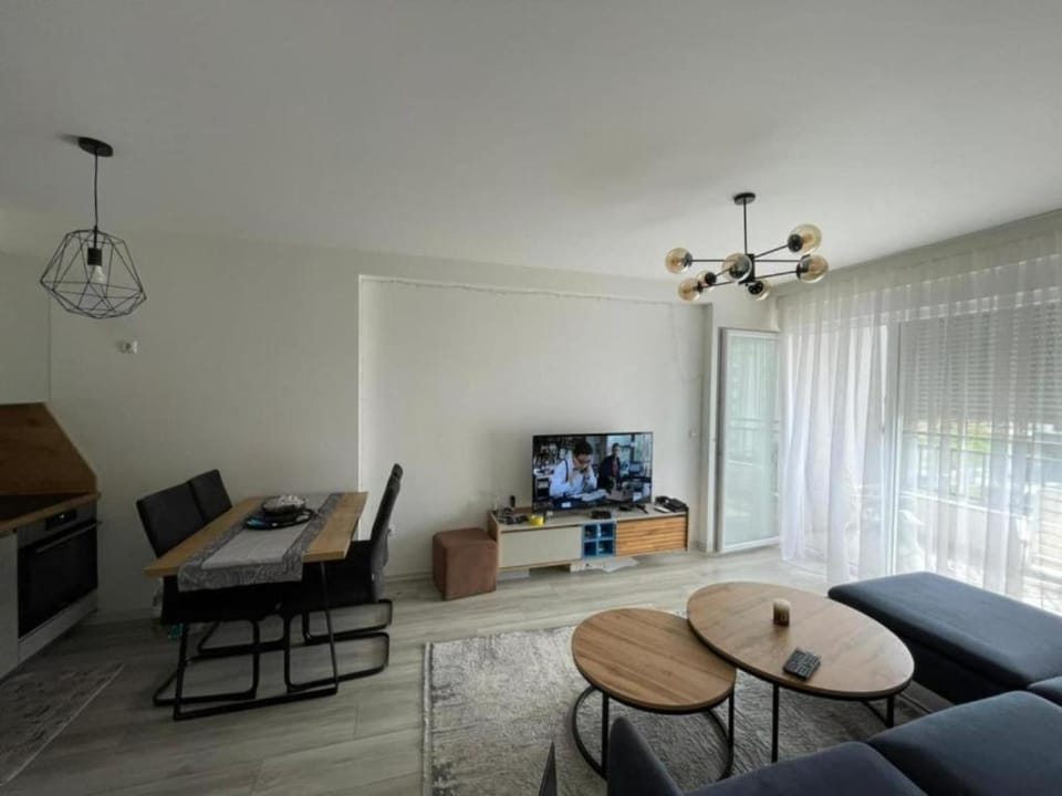 TV and multimedia, Seating area